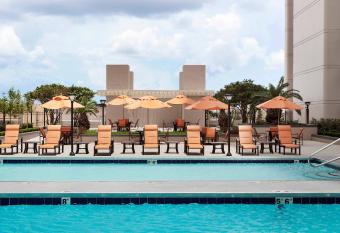 New Orleans Marriott allows 18 year olds to book a room