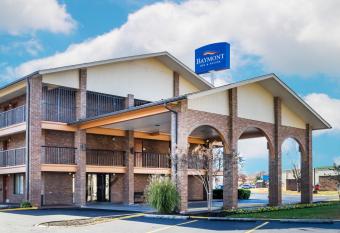 Baymont by Wyndham Goodlettsville/Nashville has Smoking rooms