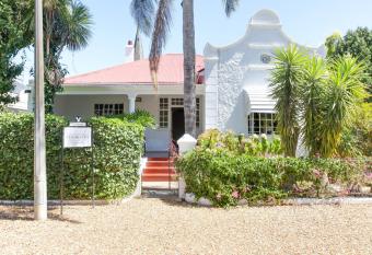 Eendracht Apartments allows 18 year olds to book a room