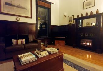 Point Lonsdale Guest House allows 18 year olds to book a room