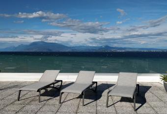 Hotel Riviera has Balcony rooms