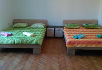 Apartment Quattro has Balcony rooms