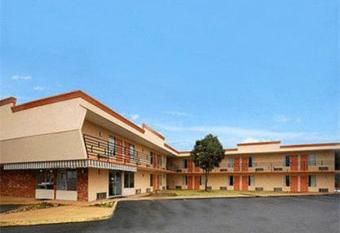 Motel 6 Mcdonough Ga allows 18 year olds to book a room