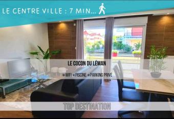 Le Cocon du L  man has Balcony rooms