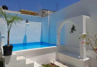 Casa Ximbal has Balcony rooms