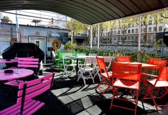 studios peniche Lyon centre Vieux Lyon Confluence has Balcony rooms