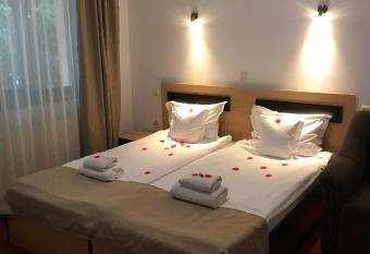 Flora Alpina has Balcony rooms