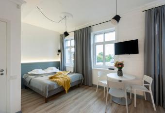 9010 Apartments has Balcony rooms