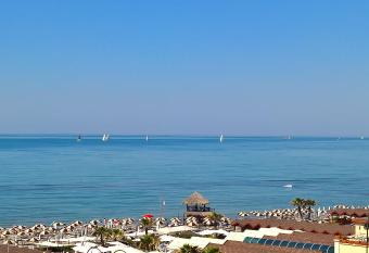 Hotel La Scaletta allows 18 year olds to book a room