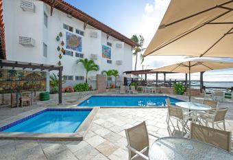 Hotel Costeiro allows 18 year olds to book a room