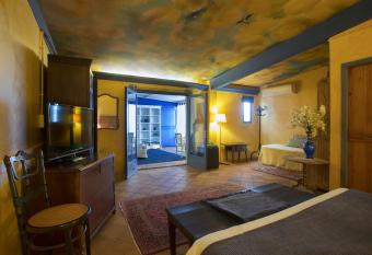 Hostal Blau has Balcony rooms