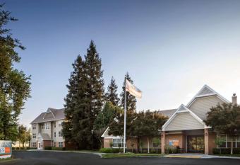 Sonesta ES Suites Fresno allows 18 year olds to book a room