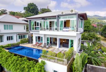 Surisa Seaview Pool Villas has Balcony rooms