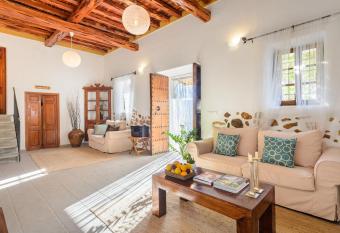 Agroturismo rural Can Prats has Balcony rooms