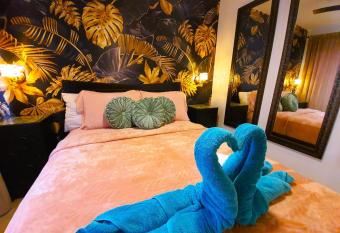 El Encanto Condominiums has Balcony rooms