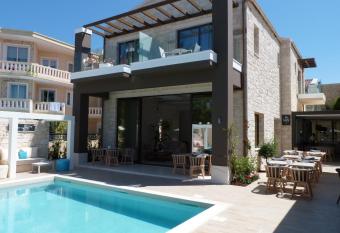 Airis Boutique Hotel & Suites - For adults only allows 18 year olds to book a room