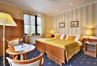 Hotel Villa Conti allows 18 year olds to book a room