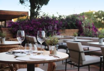 Hotel Peralada Wine Spa & Golf has Smoking/Balcony rooms