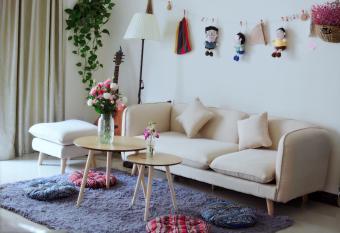 Lan House Youth Apartment has Balcony rooms