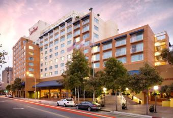 Monterey Marriott allows 18 year olds to book a room