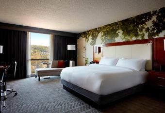 Westchester Marriott has Balcony rooms