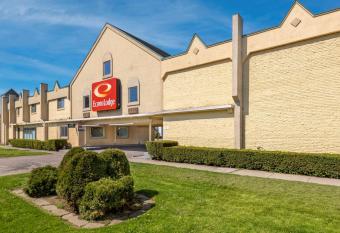 Econo Lodge Cortland allows 18 year olds to book a room