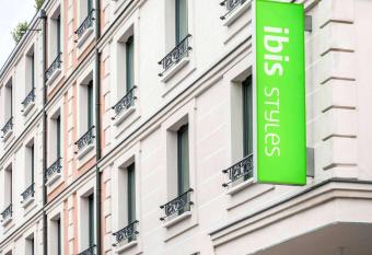 ibis Styles Clamart Gare Grand Paris has Balcony rooms
