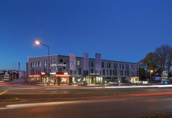 Hotel MODI allows 18 year olds to book a room