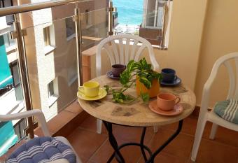 Apartamento Calle Espa  a has Balcony rooms