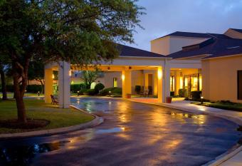 Courtyard by Marriott San Antonio Medical Center has Balcony rooms