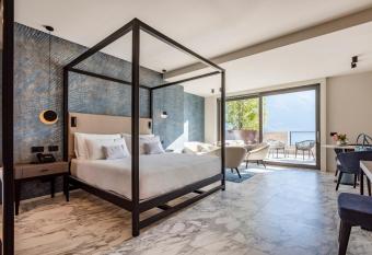 EALA My Lakeside Dream - Adults Friendly allows 18 year olds to book a room