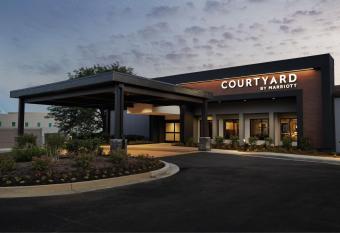 Courtyard by Marriott St Louis Downtown West allows 18 year olds to book a room