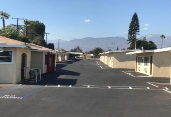 Galleria Inn Montclair/Ontario allows 18 year olds to book a room