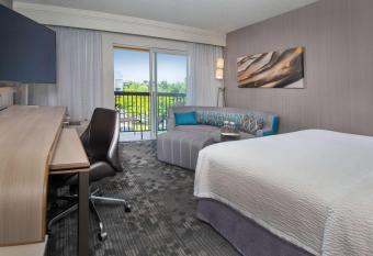 Sonesta Select Allentown Bethlehem Airport has Balcony rooms