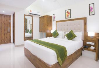 Treebo Trend Amber International has Smoking rooms