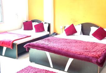 New Ashiyana Palace has Balcony rooms