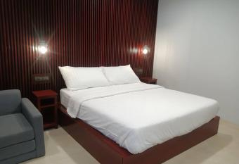 Beach house by Rose massage has Balcony rooms