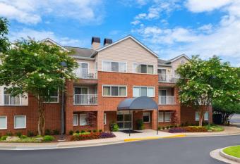Sonesta Es Suites Atlanta Alpharetta Windward has Balcony rooms