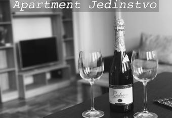 Apartment Jedinstvo has Balcony rooms