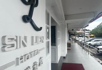 SiN LiEN HOTEL allows 18 year olds to book a room