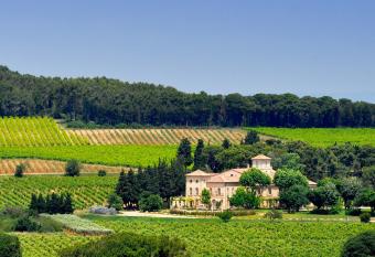 Chambre d h  tes Ch  teau Gigognan has Balcony rooms