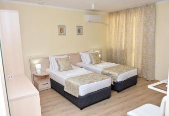 Luxury Apartments allows 18 year olds to book a room