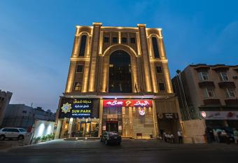 Sun Park Hotel Suites allows 18 year olds to book a room