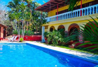 Uruka Lodge allows 18 year olds to book a room