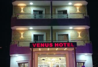 Venus Hotel has Balcony rooms