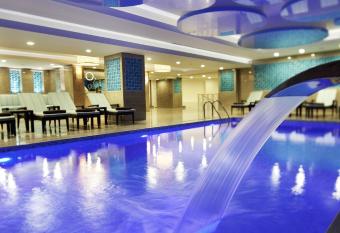 DoubleTree By Hilton Avanos Cappadocia allows 18 year olds to book a room