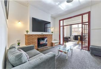 Pleasure Holiday Apartments allows 18 year olds to book a room