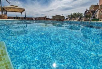 Hotel Meridiana has Balcony rooms