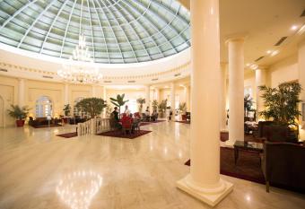 Acropole Tunis has Balcony rooms