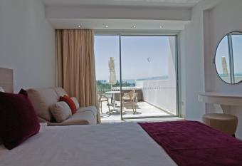 Amethyst Napa Hotel & Spa has Balcony rooms